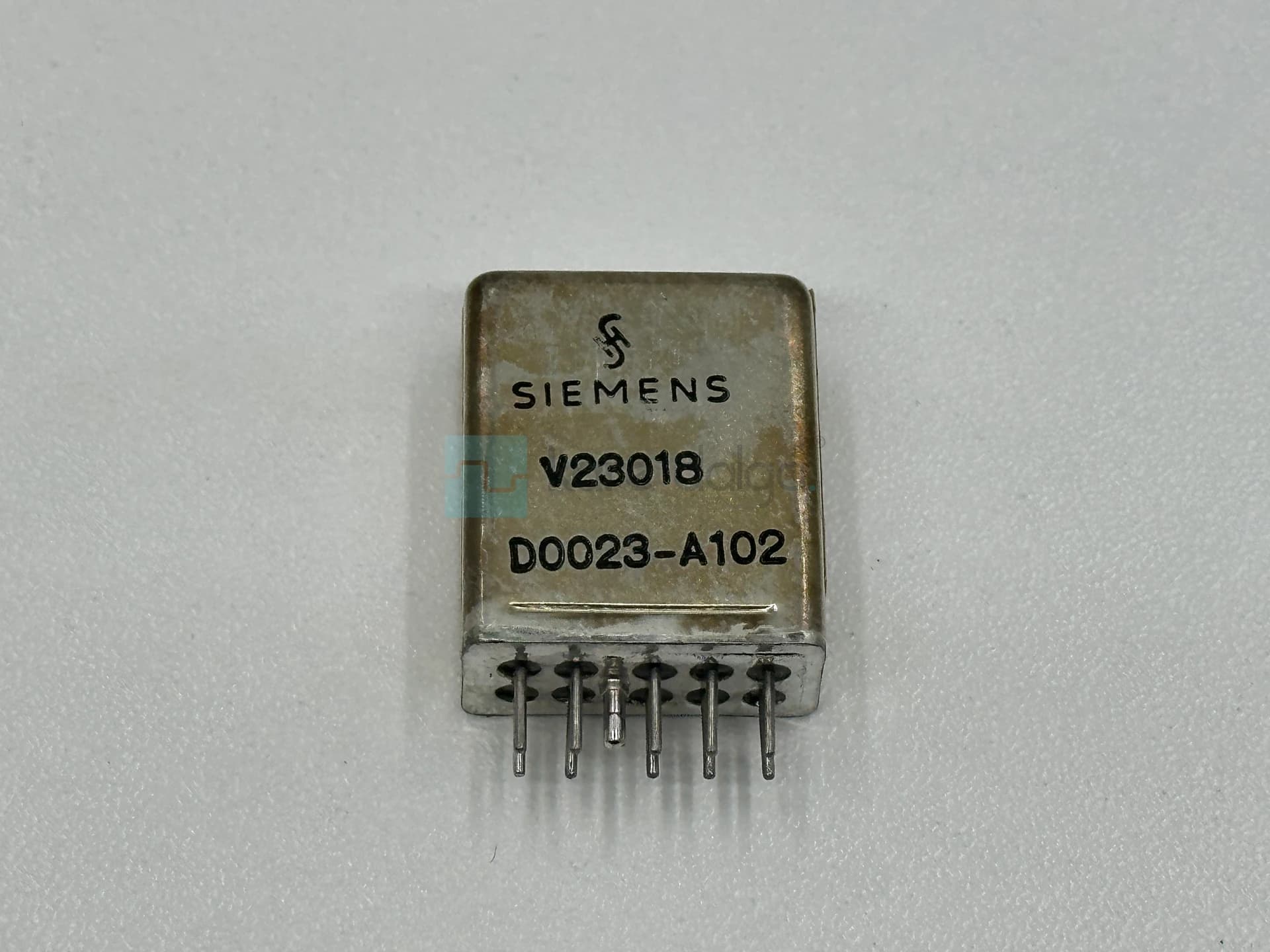 Siemens V23018-D0023-A102 Bistabil Röle - Görsel 1